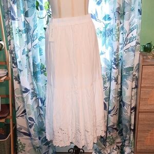 Elegant White A-Line Skirt